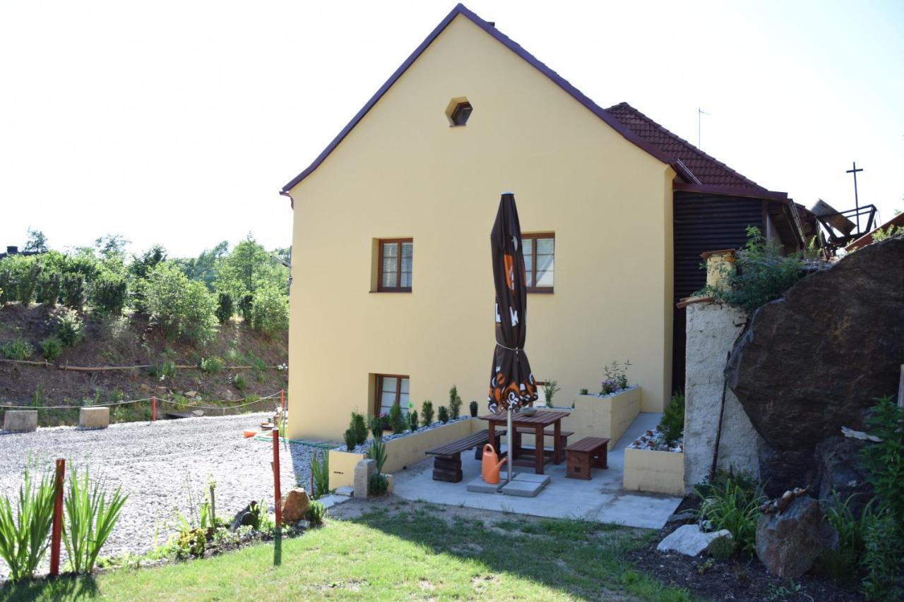Kladruby  Apartmany Pod Klasterem المظهر الخارجي الصورة
