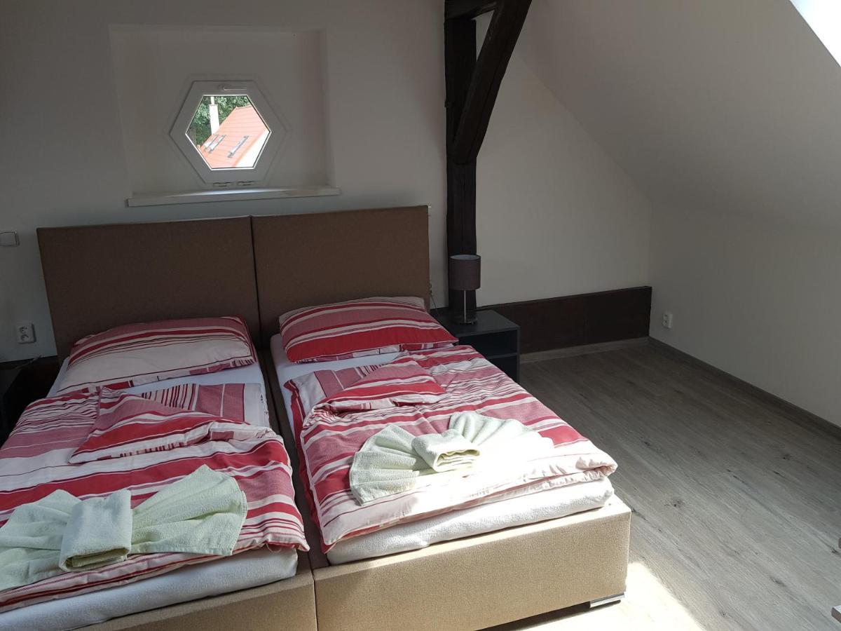 Kladruby  Apartmany Pod Klasterem المظهر الخارجي الصورة