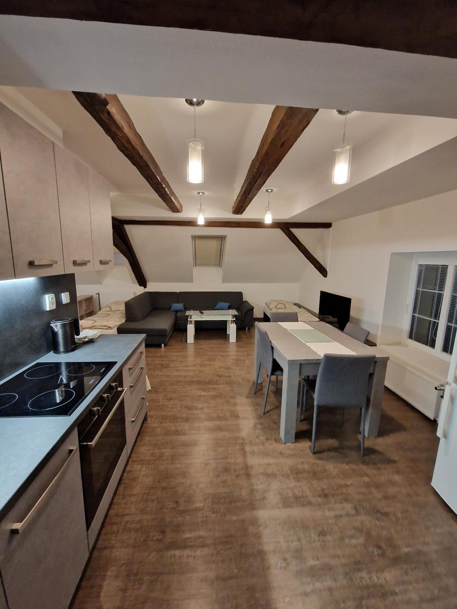 Kladruby  Apartmany Pod Klasterem المظهر الخارجي الصورة